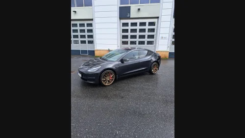 TESLA Model 3 Long Range AWD