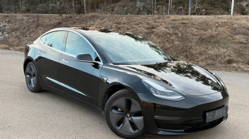 TESLA Model 3 Long Range AWD/Skinn/Pano/Autopilot/FSD/NY-EU
