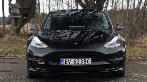 TESLA Model 3 Long Range AWD FSD