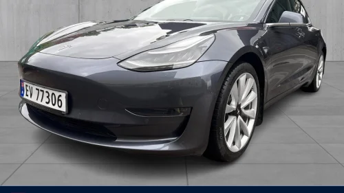 TESLA Model 3 Long Range AWD 560KM / Hengerfeste / Skinn / Soltak+