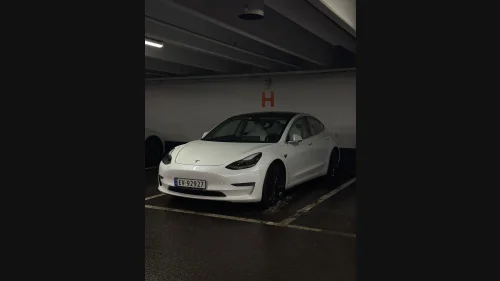 TESLA Model 3 Performance AWD