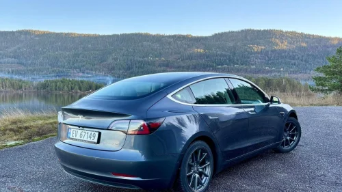 TESLA Model 3 Long Range AWD