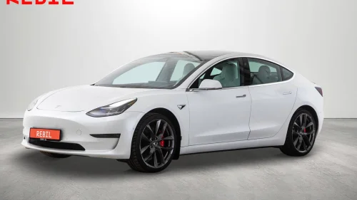 TESLA Model 3 530km/Performance/AWD/Skinn/Pano/R.kamera/DAB/Memory