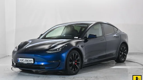 TESLA Model 3 PERFORMANCE AWD PREMIUM LYD & INTERIØR PANORAMA