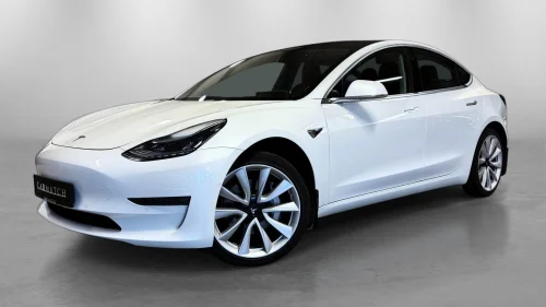 TESLA Model 3 AWD Long Range 560km Pano H.Feste Autopilot Kamera++