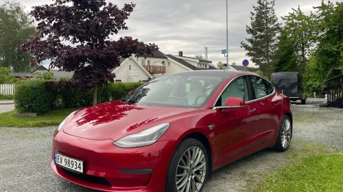 TESLA Model 3 Performance AWD