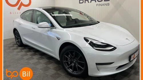 TESLA Model 3 LONG RANGE 560KM* AWD* KAMERA* PANO* SKINN* KROK*