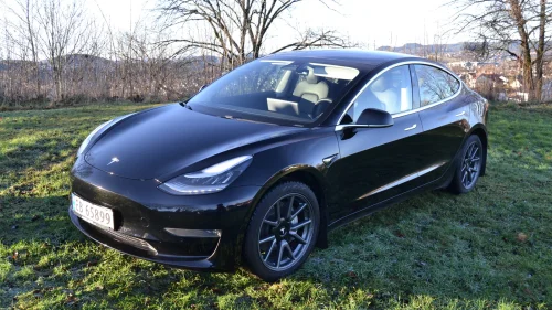TESLA Model 3 Long Range AWD