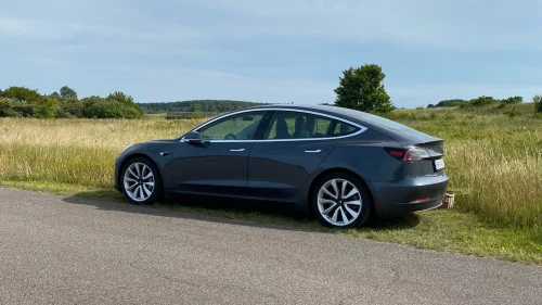 TESLA Model 3 Long Range AWD