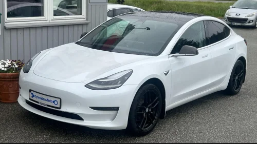 TESLA Model 3 Long Range