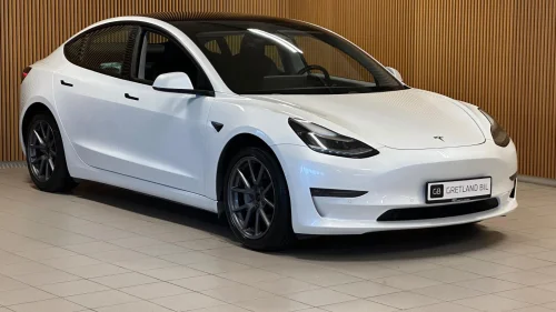 TESLA Model 3 Long Range AWD /Skinn /Ap / H-feste