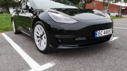 TESLA Model 3 Long Range AWD Som ny, Homelink, Enhanced autopilot