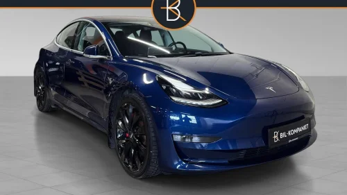TESLA Model 3 | Performance | AWD | Skinn | Premium | Kamera | mm. |