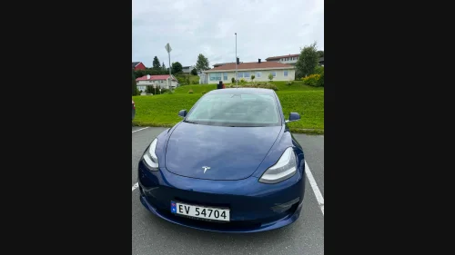 TESLA Model 3 Long Range AWD