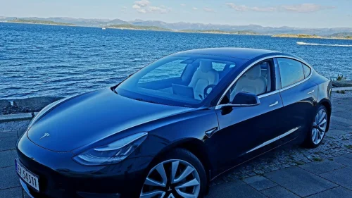 TESLA Model 3 Long Range AWD