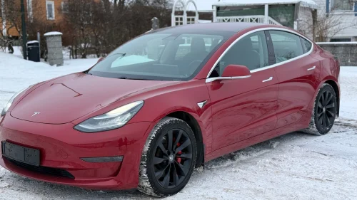 TESLA Model 3 Billigste Performance AWD /Autopilot /20" + 19"