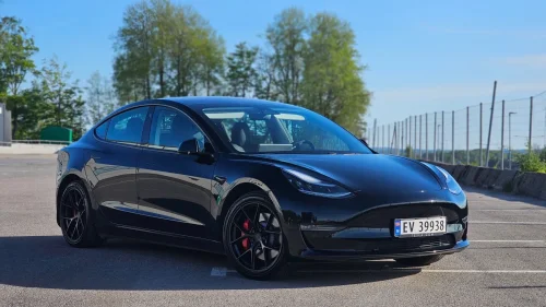 TESLA Model 3 Performance - LAV KM - FSD - VELHOLDT