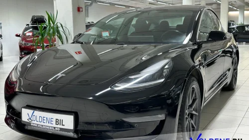 TESLA Model 3 LR | 530 WLTP | 4X4 | Autopilot 2.5 | Skinn +++