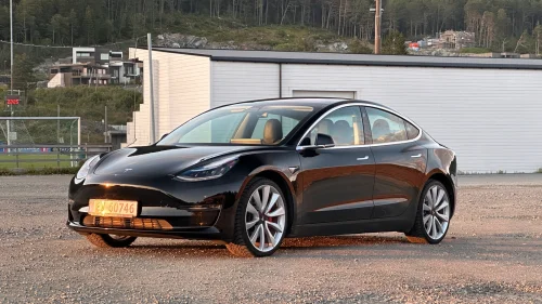 TESLA Model 3 Performance - Long Range AWD