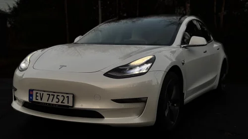 TESLA Model 3 Long Range AWD, 560km, EU til 2027