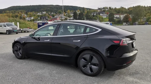 TESLA Model 3 Long Range AWD.   Nytt hovedbatteri!
