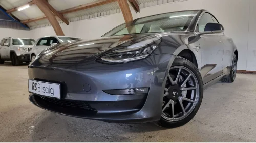 TESLA Model 3 LONG RANGE - AWD-PREMIUM - EU ok april 2027