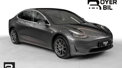 TESLA Model 3 Long Range 4x4 AP 560km Premium 1 Eier EU27++