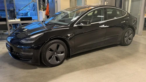 TESLA Model 3 Long Range - 4WD - Autopilot - Skinn- Tar innbytte