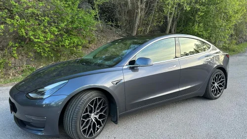 TESLA Model 3 Long Range AWD med hengerfeste