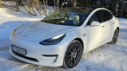 TESLA Model 3 Performance AWD