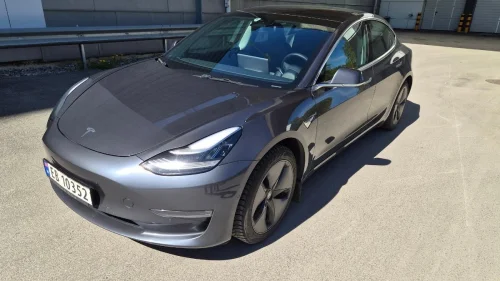 TESLA Model 3 Long Range AWD, Hengerfeste, Takstativ