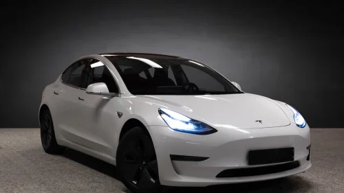 TESLA Model 3 Long Range AWD - 560km - 1 EIER - EU 2027 - 4x4