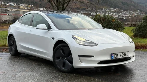 TESLA Model 3 Long Range AWD/Hengerfeste/