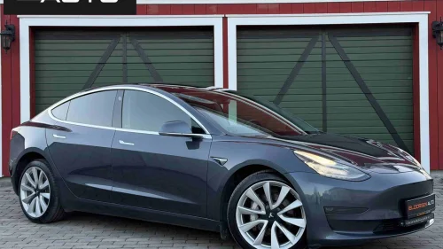 TESLA Model 3 AWD/LONGRANGE/LEDBAR/KROK/ NY EU KONTROLL +++