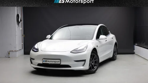 TESLA Model 3 LongRange//AWD//Skinn//AWD//AP//1.eier//