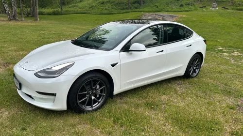 TESLA Model 3 Long Range AWD