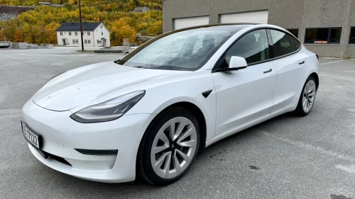 TESLA Model 3 Long Range AWD | H.Feste | Varmepumpe | AP