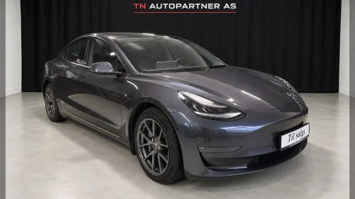 TESLA Model 3 Long Range AWD | Autopilot | H.feste | Glasstak
