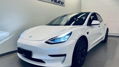 TESLA Model 3 LONG RANGE AWD - SKINN/PANORAMA /LAV KILOMETER!!!
