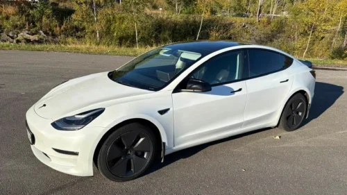 TESLA Model 3 Long Range AWD facelift autopilot hengerfeste varmepump