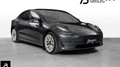 TESLA Model 3 Long Range Facelift Krok V.Pumpe 19" Felger Premium++