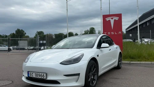 TESLA Model 3 Long Range AWD
