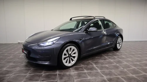 TESLA Model 3 AWD/LONG RANGE/AUTO FSD3/360KAMERA/PREMIUM/VARMEPUMP+++