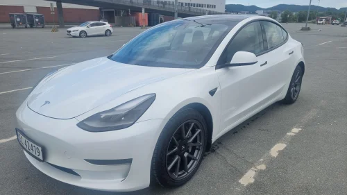 TESLA Model 3 Long Range AWD