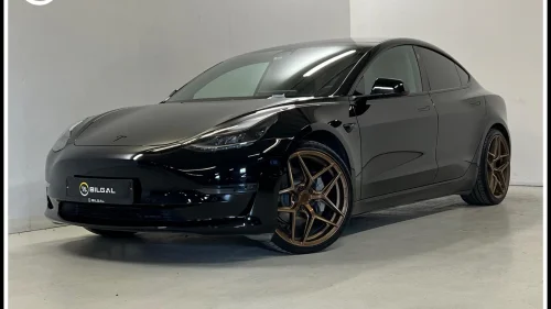 TESLA Model 3 LongRange 498HK 4x4 SortOptikk Skinn 20toms HiFi 614KM