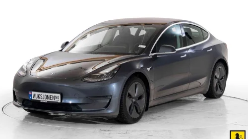 TESLA Model 3 LRDM AWD AUTOPILOT PANORAMA PREMIUM LYD & INTERIØR