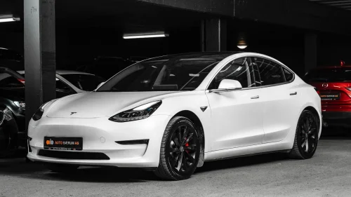 TESLA Model 3 PERFORMANCE/AWD/GLASSTAK/ACC/SKINN/EU03.27/FINANS