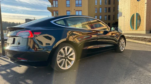 TESLA Model 3 Long Range AWD