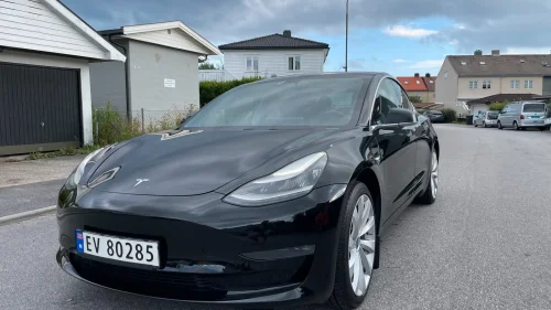TESLA Model 3 Long Range AWD/Ny EU 06.27/nytt 12V/Premium/Krok/MCU2