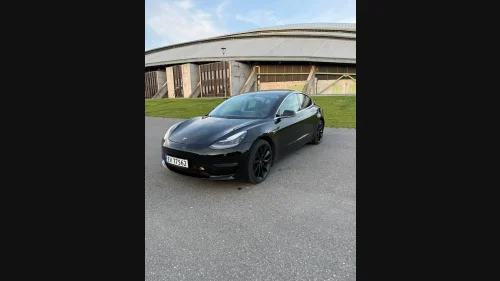 TESLA Model 3 Performance AWD